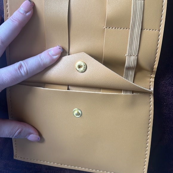 Glass Ladder Co. Katherine Tech Organizer Roll - Picture 6 of 7